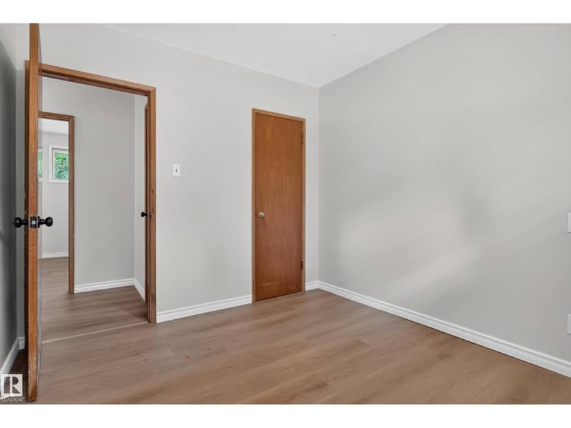 2 Grandora Cr — photo 16 of 36