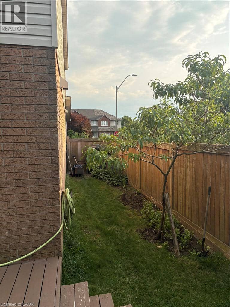 125 TERNI Boulevard, Hamilton, photo 4