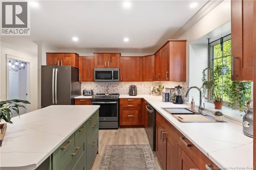 98 Pleasant Unit 202 — photo 9 of 21