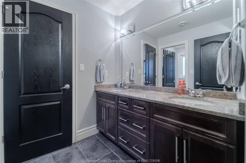 625 North Talbot ROAD — photo 20 of 40