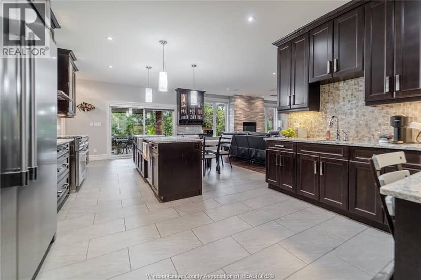 625 North Talbot ROAD — photo 6 of 40
