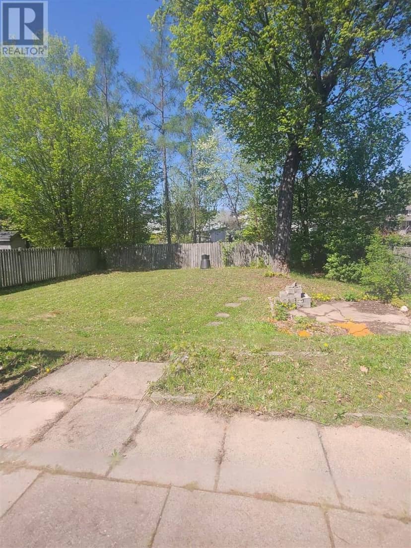43 Poplar RD — photo 4 of 21
