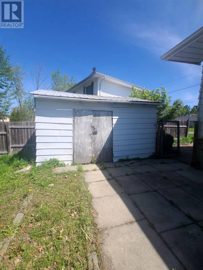43 Poplar RD — photo 2 of 21
