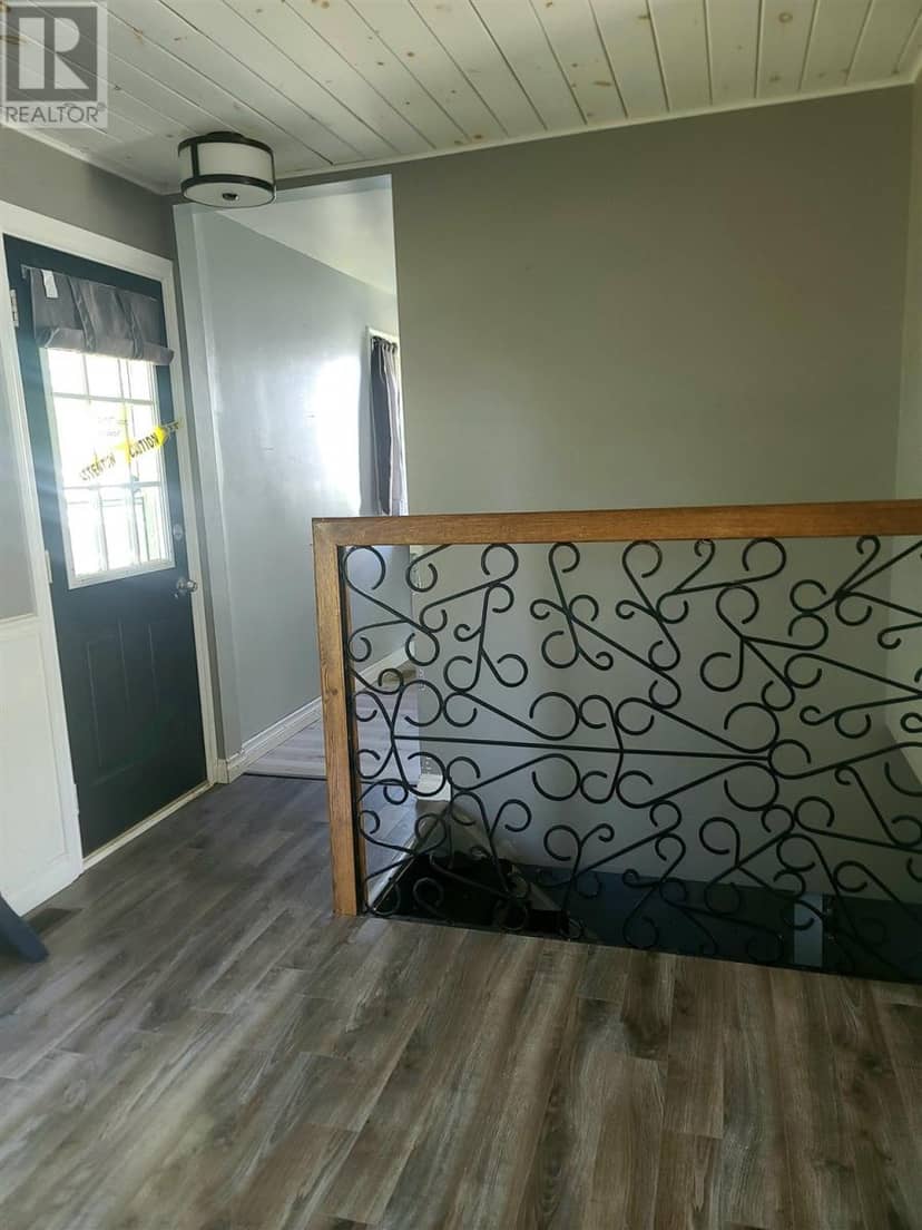 43 Poplar RD — photo 9 of 21