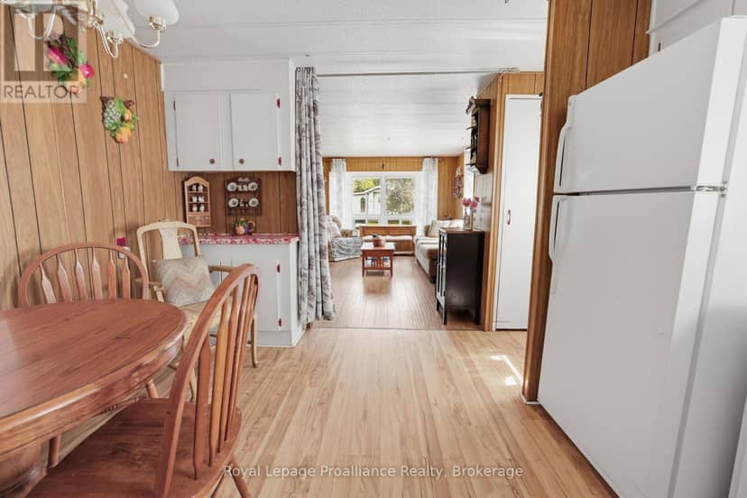 5 Kenneth Boulevard, Quinte West, photo 7