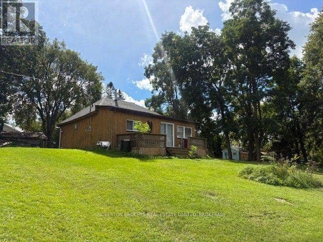 184 Jonas Street, Leeds and the Thousand Islands, photo 5