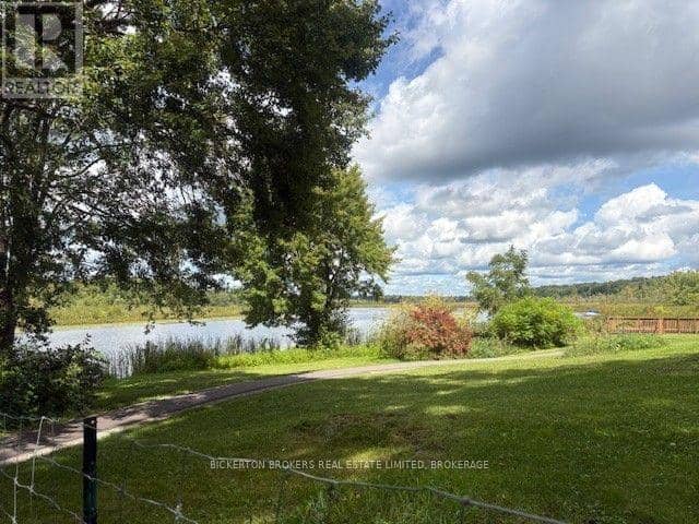 184 Jonas Street, Leeds and the Thousand Islands, photo 7