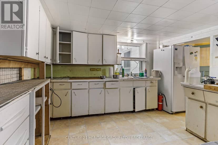 1153 Harold Burke Road — photo 32 of 40