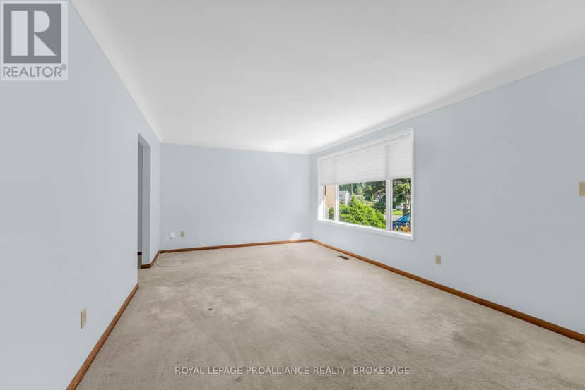 421 Windward Place — photo 10 of 37