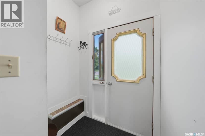 218 Princess AVENUE W, Hafford, photo 3
