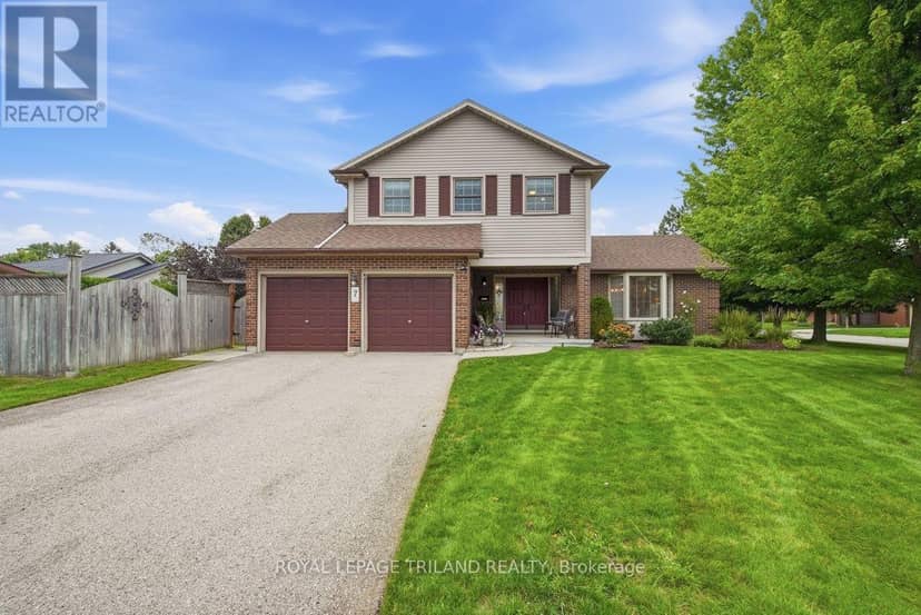 7 Glenview Crescent — photo 1 of 40