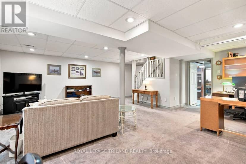 7 Glenview Crescent — photo 29 of 40