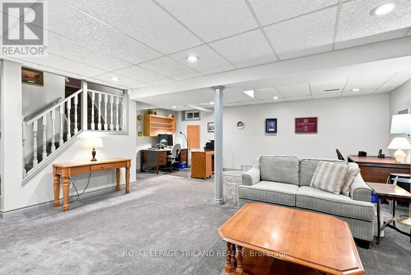 7 Glenview Crescent — photo 32 of 40