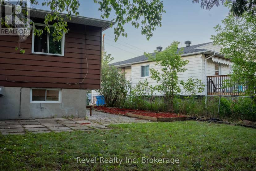 60 Sherryl Crescent — photo 20 of 27