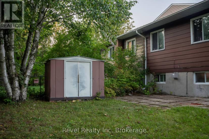 60 Sherryl Crescent — photo 24 of 27