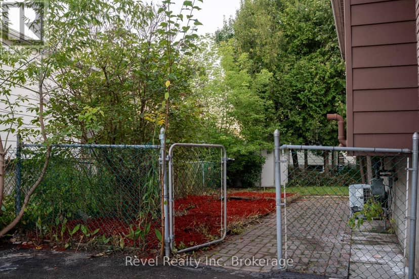 60 Sherryl Crescent — photo 26 of 27