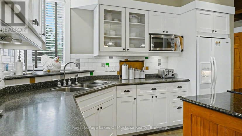 V12 W 10 - 1020 Birch Glen Road — photo 11 of 32