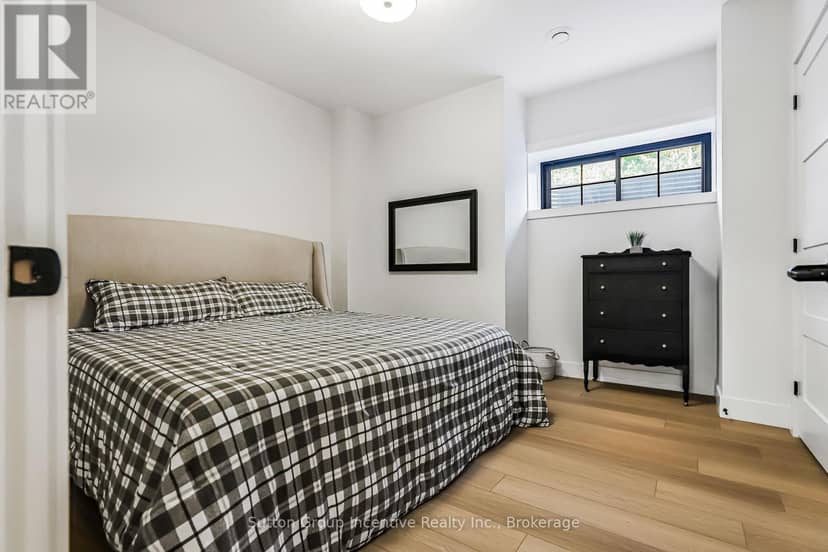 130 St Arnaud Street — photo 40 of 40