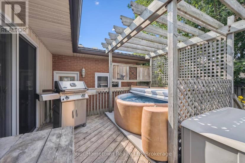 220 Colborne Street — photo 40 of 40