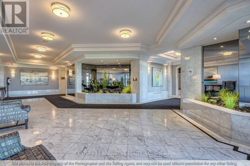 1286 - 1 Greystone Walk Drive, Toronto, photo 2