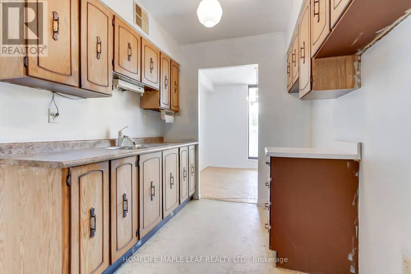 309 - 301 Prudential Drive — photo 30 of 38