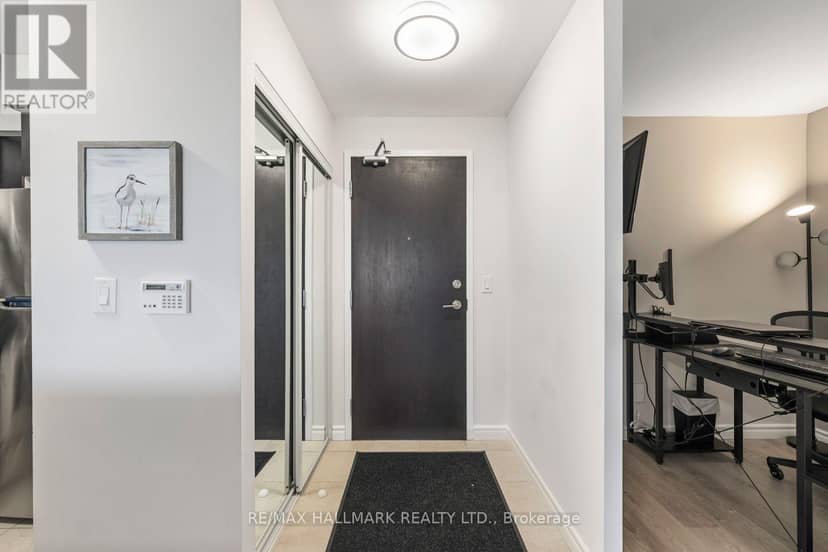 LPH6 - 75 King William Crescent — photo 4 of 33