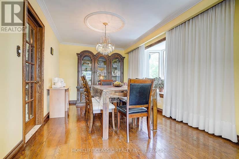 69 Elm Avenue — photo 15 of 27
