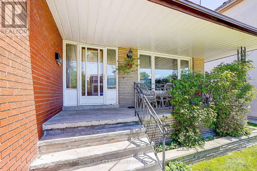 69 Elm Avenue, Richmond Hill, photo 3