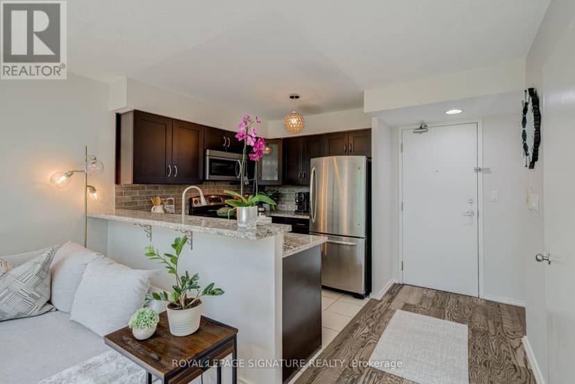 203 - 200 Manitoba Street — photo 6 of 27