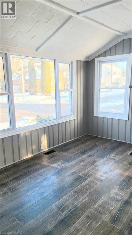 96 ORCHARD Avenue — photo 8 of 35