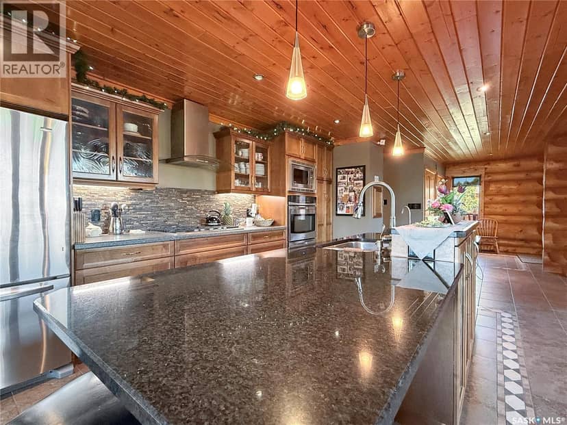 240 Emerald WAY, Spiritwood Rm No. 496, photo 5