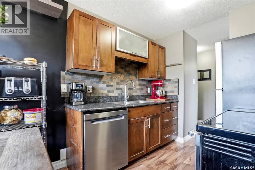 7 115 Acadia DRIVE — photo 9 of 35