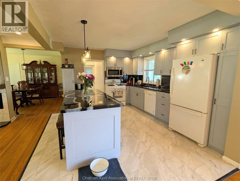 8625 Talbot TRAIL — photo 12 of 32