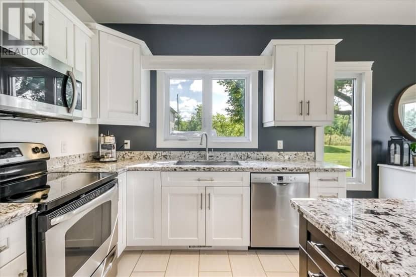 41 Bay Street — photo 12 of 40