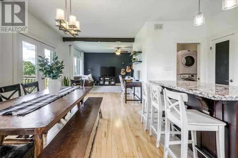 41 Bay Street — photo 9 of 40