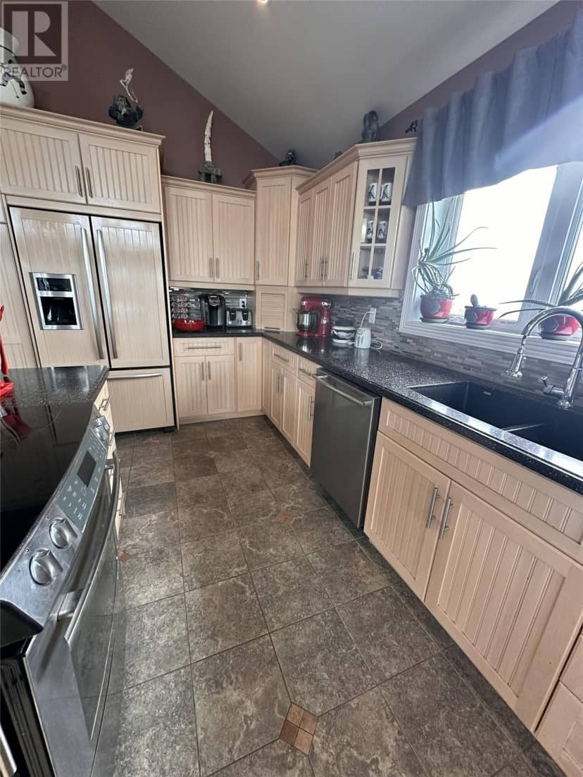 22 Seaside Drive — photo 23 of 40