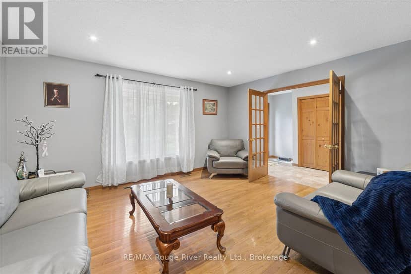 35 Royal Estate Drive — photo 10 of 40