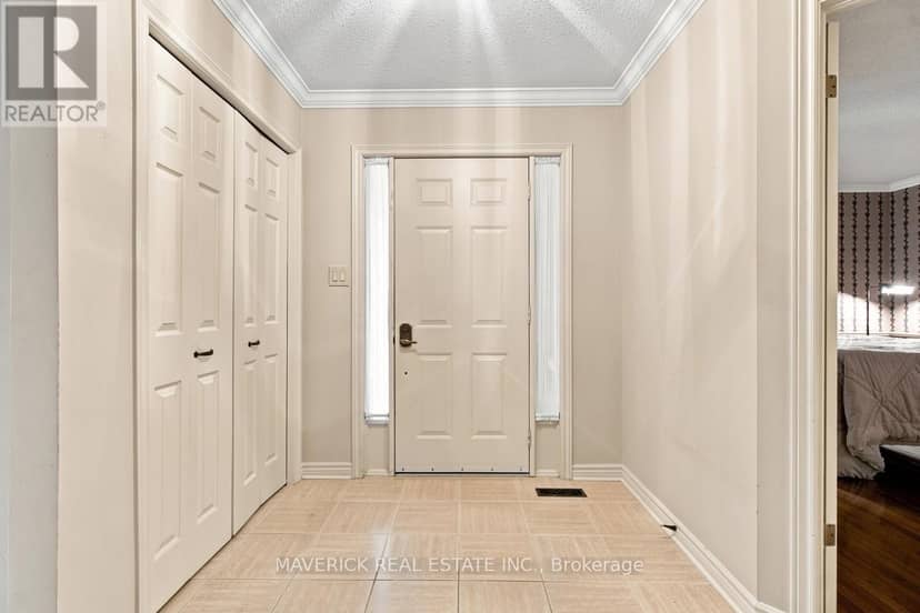 49 - 163 Pine Valley Drive, London South, photo 6