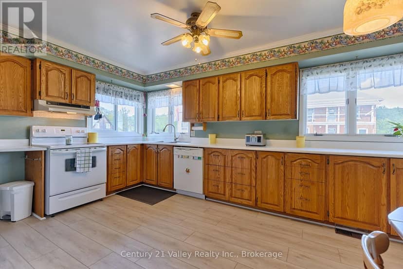 2032 Foresters Falls Road — photo 12 of 40