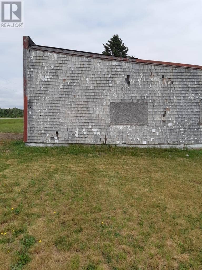 4664 TRANS CANADA Highway — photo 21 of 21