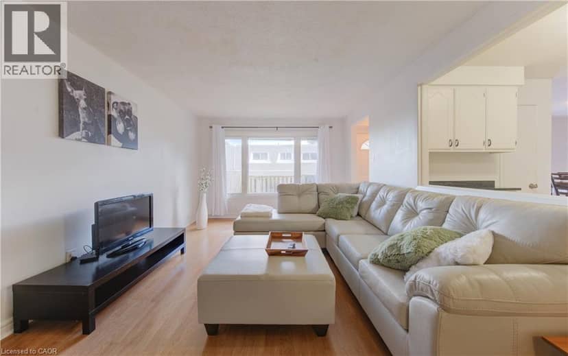 14 WILLIAMSBURG Road Unit# 47 — photo 3 of 35
