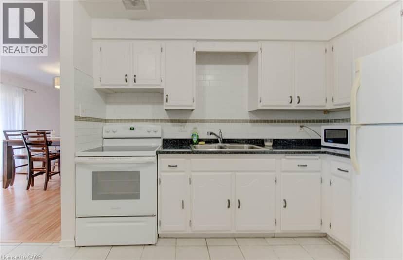 14 WILLIAMSBURG Road Unit# 47 — photo 9 of 35