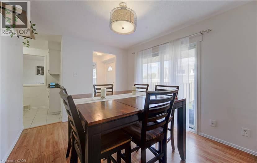 14 WILLIAMSBURG Road Unit# 47 — photo 11 of 35