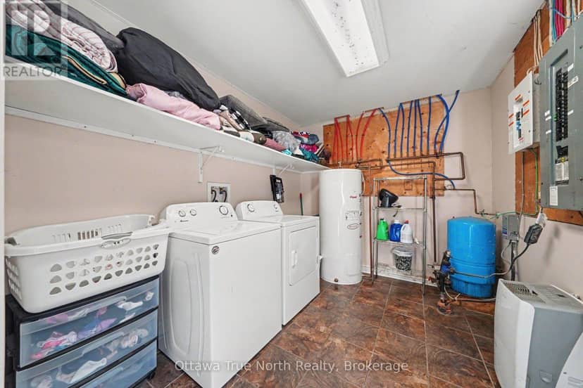 464 Dalhousie 1A Concession — photo 11 of 35
