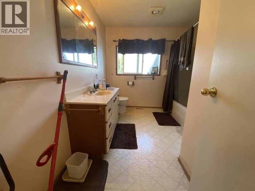 2710 HALL STREET, Terrace, photo 5