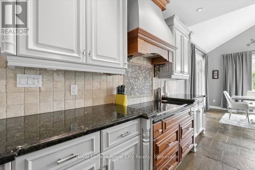 26 Bridle Path — photo 10 of 40