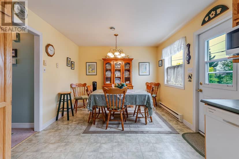 28 Sorrel Drive — photo 10 of 40