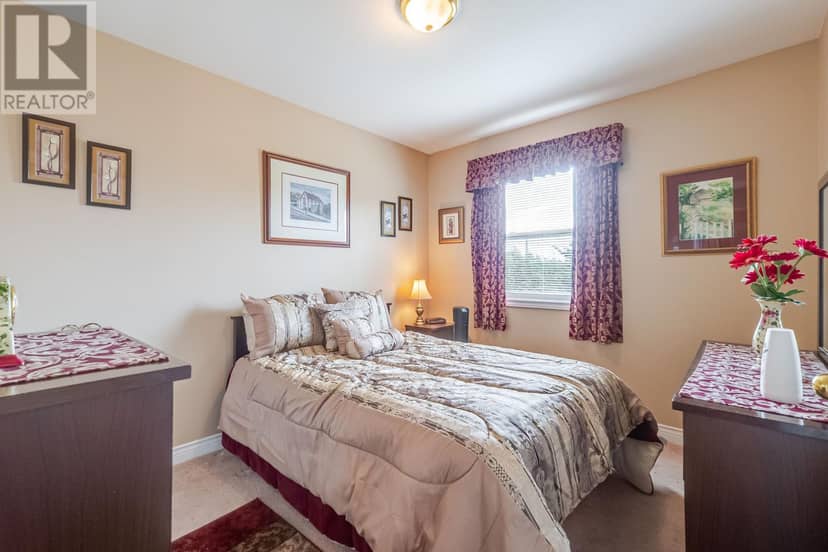 28 Sorrel Drive — photo 31 of 40