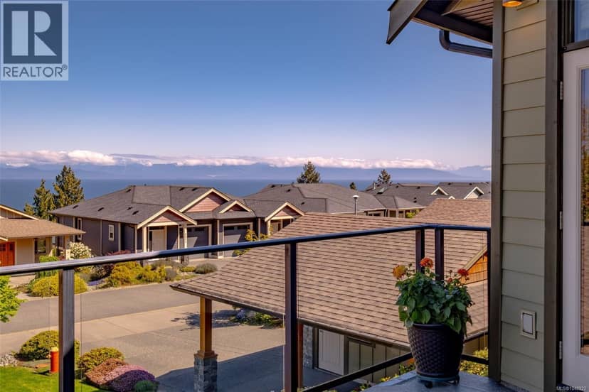 102 5418 Jacobs Lane, Nanaimo