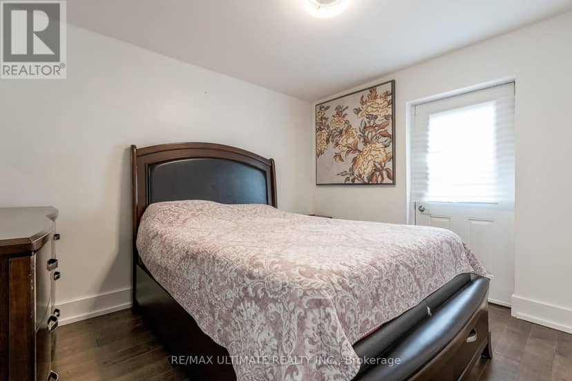 14 Nordale Crescent — photo 17 of 40